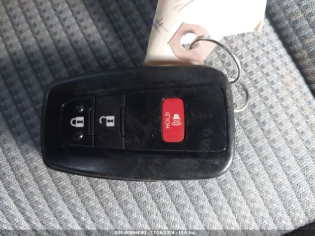 5TDCZRAH3NS137692 Toyota Highlander L