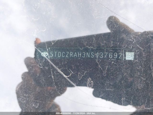 5TDCZRAH3NS137692 Toyota Highlander L