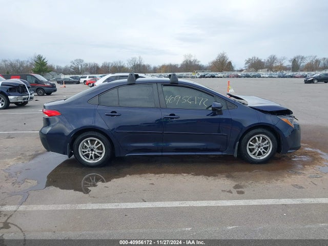Toyota Corolla Hybrid Le 2022 JTDEAMDE3NJ051932 Image 13