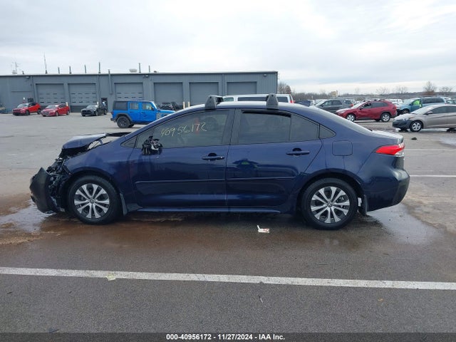 Toyota Corolla Hybrid Le 2022 JTDEAMDE3NJ051932 Image 14