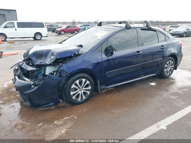 Toyota Corolla Hybrid Le 2022 JTDEAMDE3NJ051932 Image 2