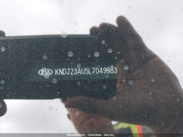 KNDJ23AU5L7049983 KIA Soul X-line