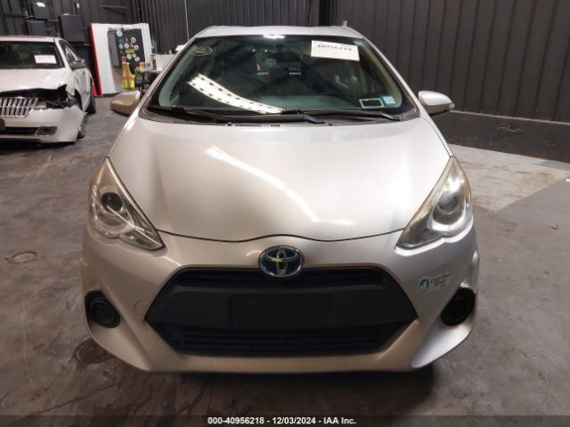 JTDKDTB33F1580014 Toyota Prius C One