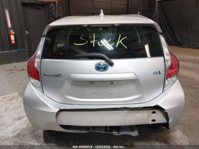 JTDKDTB33F1580014 Toyota Prius C One