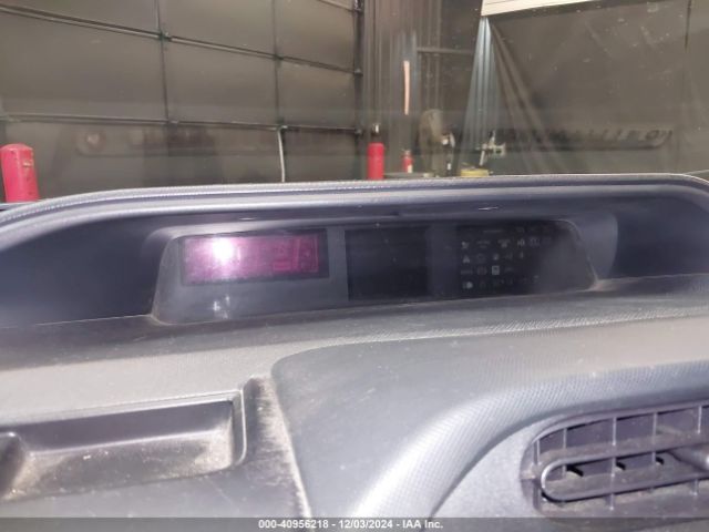 JTDKDTB33F1580014 Toyota Prius C One