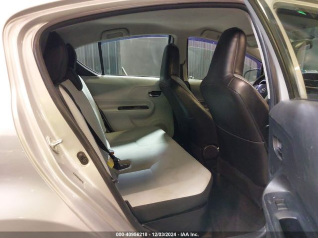 JTDKDTB33F1580014 Toyota Prius C One