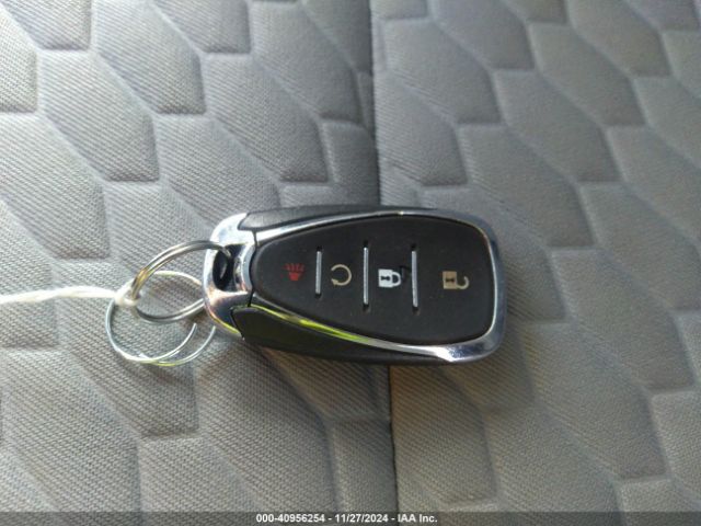 3GNAXSEV9KL230875 Chevrolet EQUINOX LS