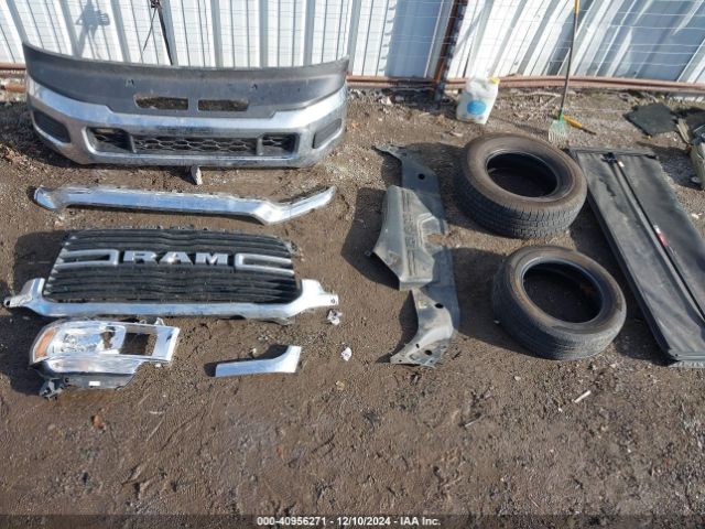 3C6UR5DJ4KG689070 RAM 2500 Big Horn  4x4 6'4 Box