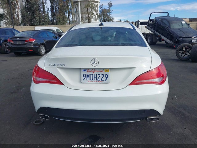 Mercedes-Benz CLA 250 2015 WDDSJ4EB6FN270777 Image 17