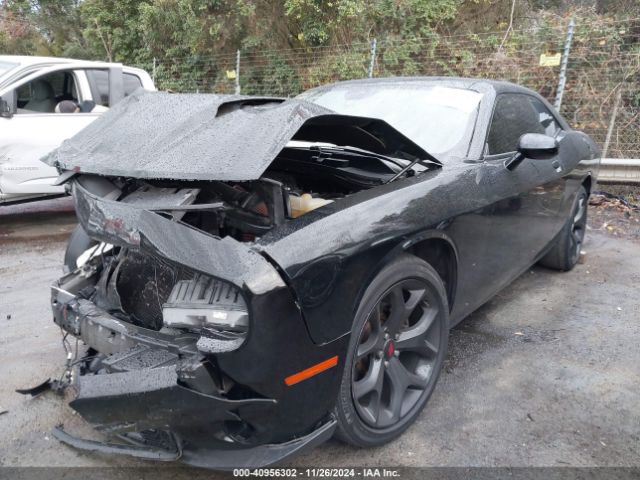 2C3CDZAGXLH236077 Dodge Challenger Sxt