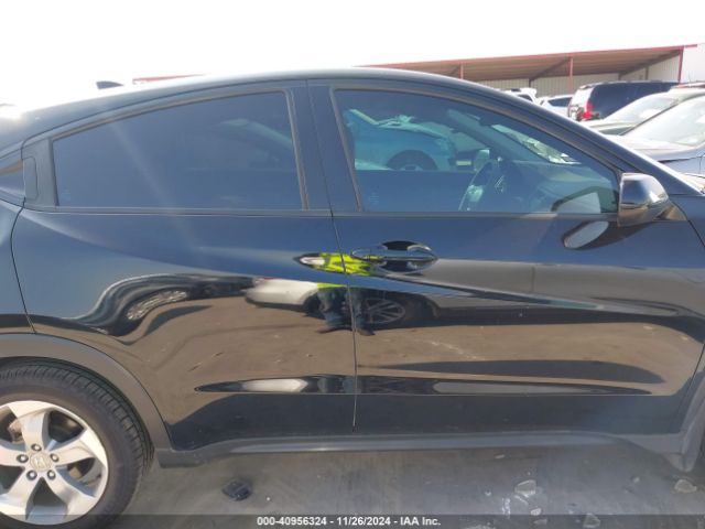 3CZRU6H31NM751099 Honda Hr-v Awd Lx
