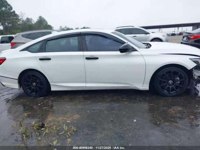 1HGCV1F97JA109577 Honda Accord Touring
