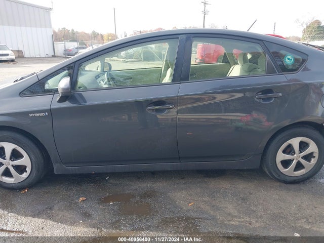 Toyota Prius Two 2015 JTDKN3DU2F0435670 Image 15