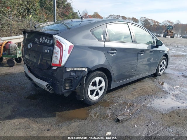 Toyota Prius Two 2015 JTDKN3DU2F0435670 Image 4