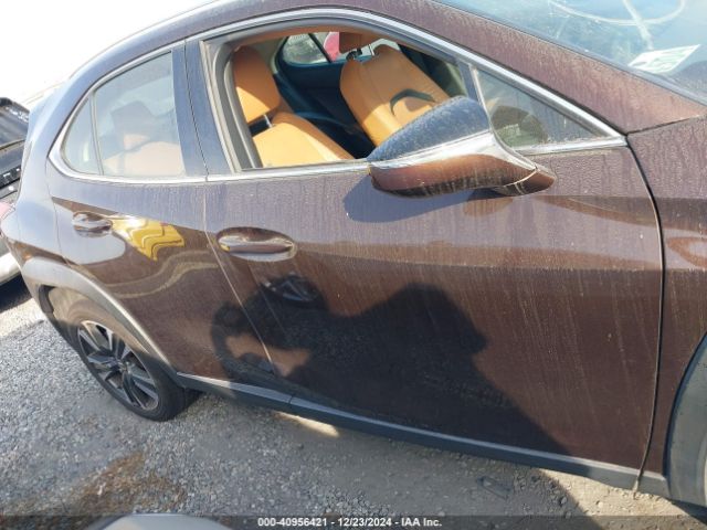 JTHY3JBHXK2017624 Lexus UX 200