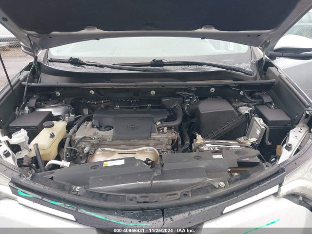 Toyota Rav4 Xle 2018 2T3WFREV6JW409554 Image 10