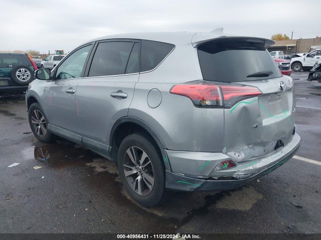 Toyota Rav4 Xle 2018 2T3WFREV6JW409554 Image 3