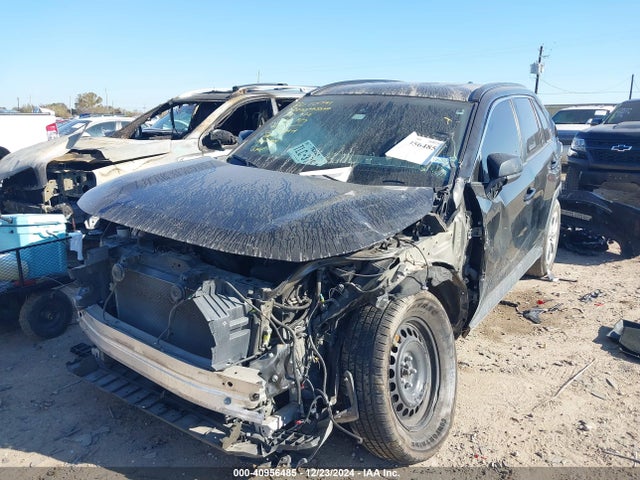 Toyota RAV4 LE 2020 2T3F1RFV0LC098642 Image 2