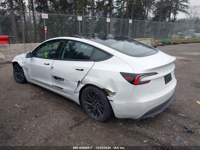 2024 TESLA MODEL 3 5YJ3E1EB6RF732923 Photo 2