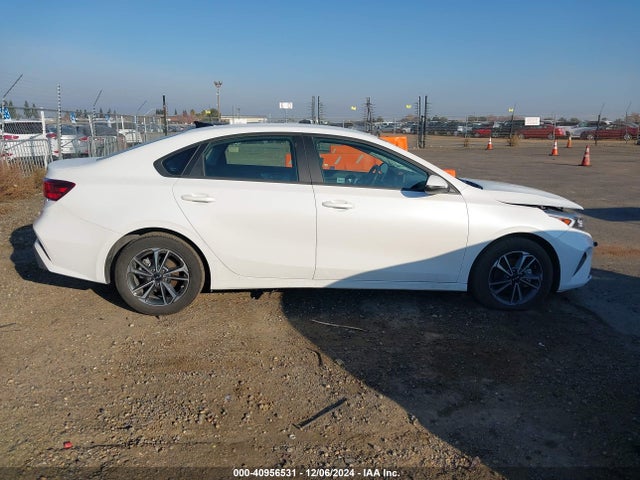 KIA Forte Lxs 2024 3KPF24AD5RE766081 Image 13