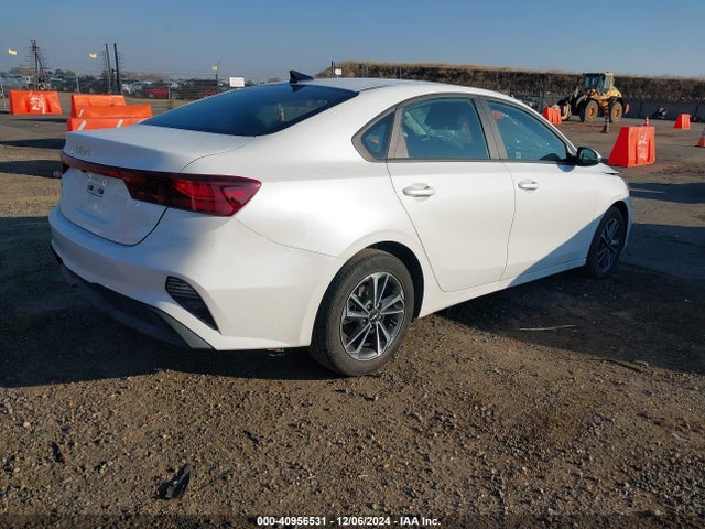 KIA Forte Lxs 2024 3KPF24AD5RE766081 Image 4