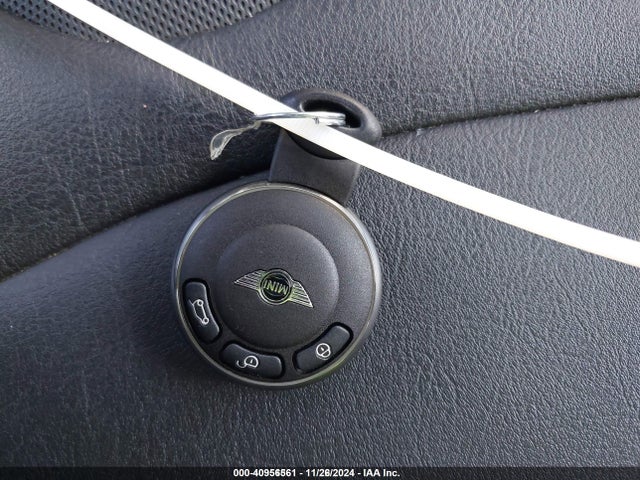 2009 MINI COOPER S WMWMF73519TT95508 Photo 10