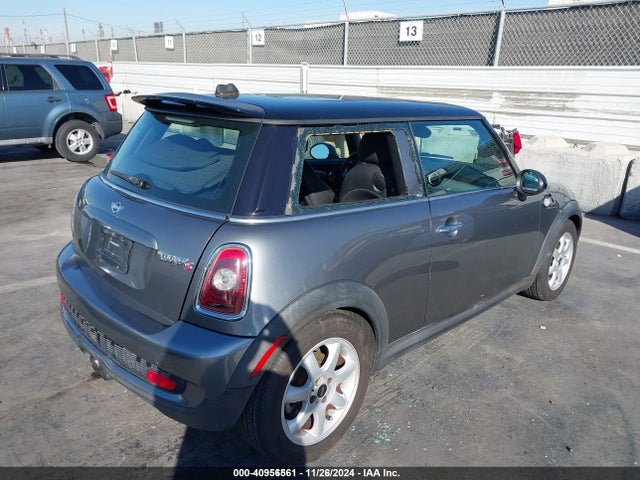 2009 MINI COOPER S WMWMF73519TT95508 Photo 3