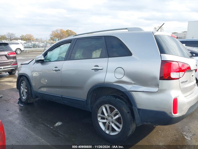KIA SORENTO LX 2015 5XYKT3A63FG576009 Image 13