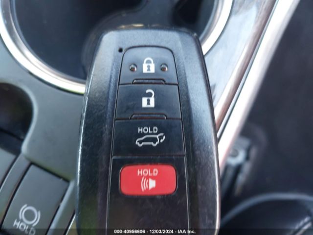 5TDFZRBH9NS168036 Toyota Highlander Platinum