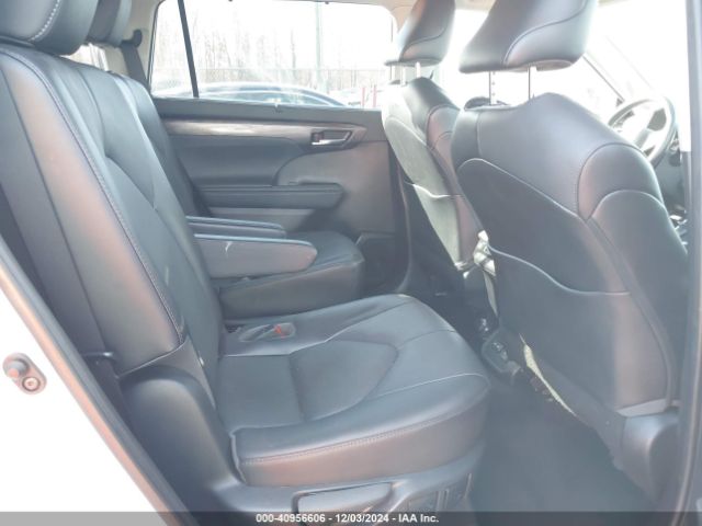 5TDFZRBH9NS168036 Toyota Highlander Platinum