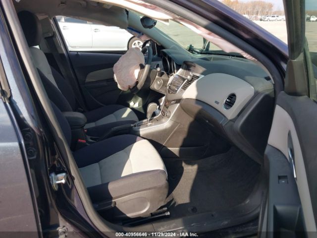 1G1PA5SH3E7186443 Chevrolet Cruze Ls Auto