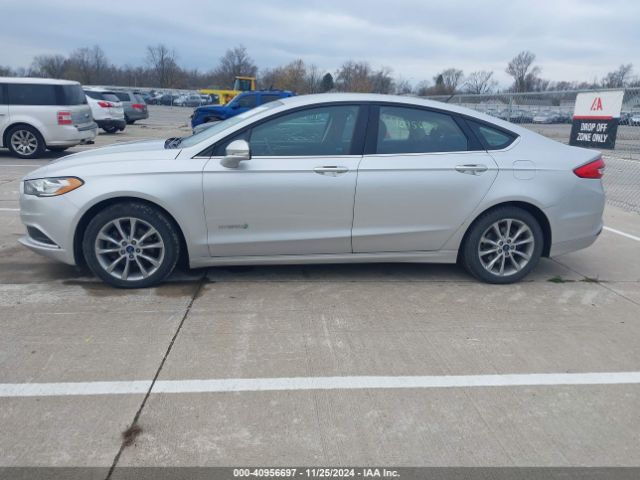 3FA6P0LU7HR296978 Ford Fusion Hybrid Se