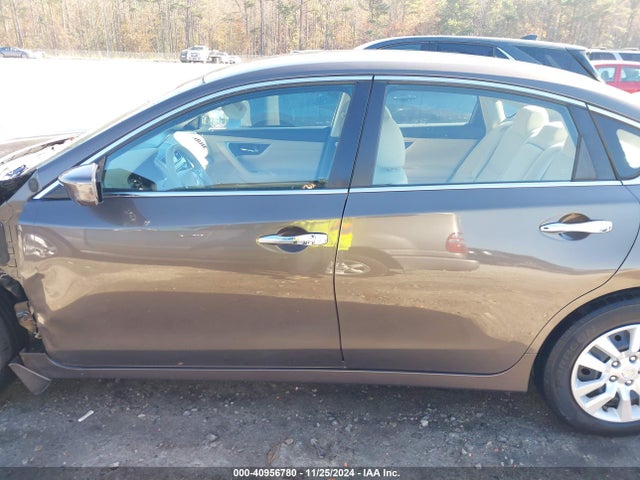 Nissan Altima 2.5 S 2015 1N4AL3AP3FN921686 Image 14