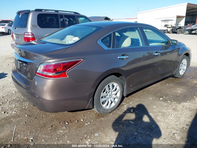 Nissan Altima 2.5 S 2015 1N4AL3AP3FN921686 Image 4