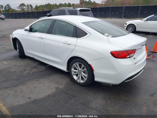 Chrysler 200 Limited 2015 1C3CCCABXFN603494 Image 3