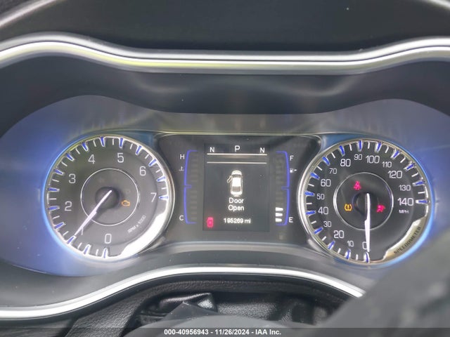 Chrysler 200 Limited 2015 1C3CCCABXFN603494 Image 7
