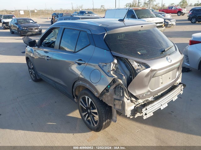 3N1CP5CU6KL494586 Nissan KICKS SV