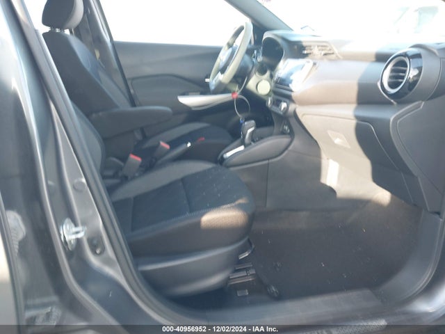 3N1CP5CU6KL494586 Nissan KICKS SV