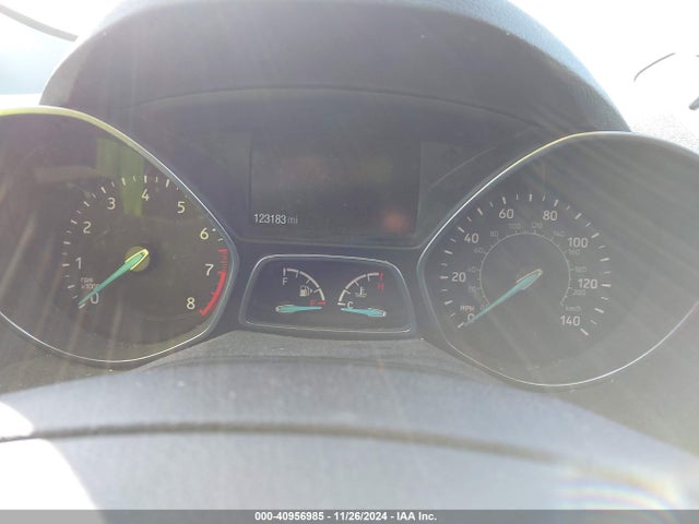 Ford ESCAPE SE 2017 1FMCU9GD3HUD57025 Image 7