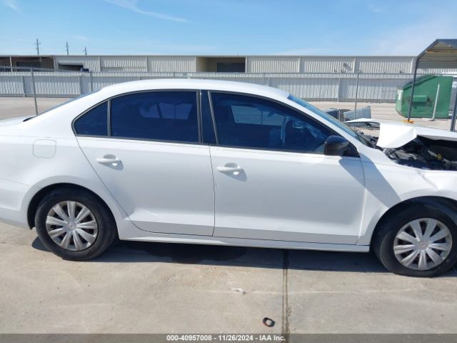 3VW2K7AJXEM368450 Volkswagen Jetta 2.0l S