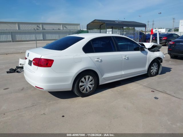 3VW2K7AJXEM368450 Volkswagen Jetta 2.0l S