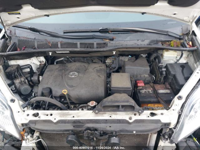 5TDDZ3DC9HS157922 Toyota Sienna Xle/limited