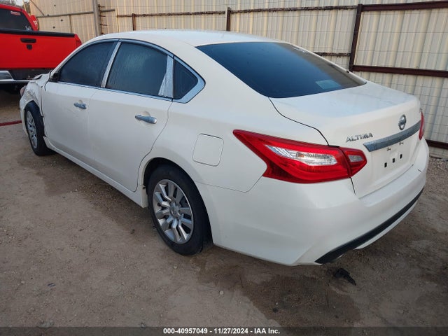 Nissan Altima 2.5 S 2017 1N4AL3AP5HN351015 Image 3