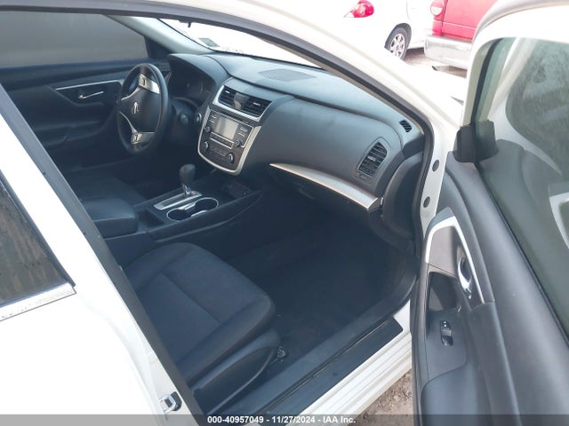 Nissan Altima 2.5 S 2017 1N4AL3AP5HN351015 Image 5