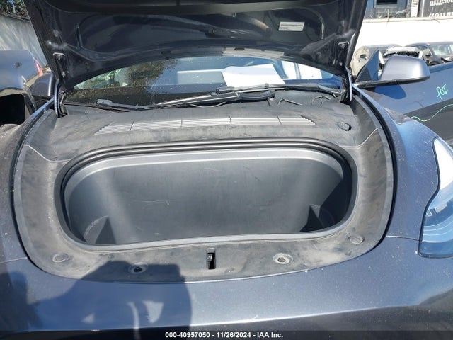 2022 TESLA MODEL Y 7SAYGDEE3NF387519 Photo 9