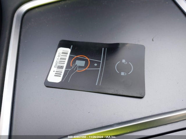 2022 TESLA MODEL Y 7SAYGDEE3NF387519 Photo 10