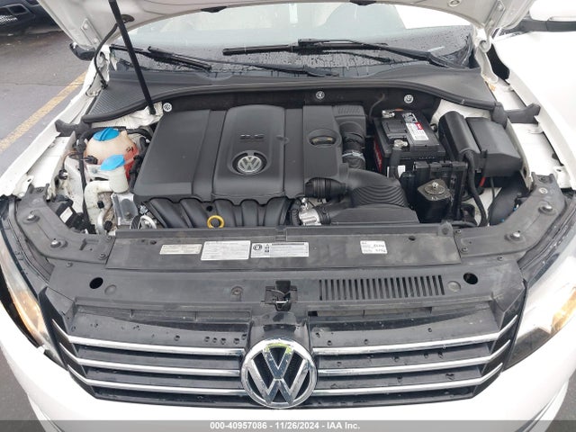 Volkswagen 2014 2014 1VWBP7A36EC018821 Image 10