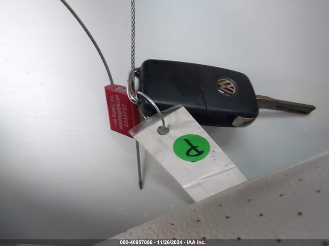 Volkswagen 2014 2014 1VWBP7A36EC018821 Image 11