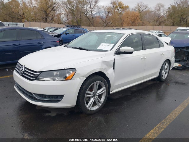 Volkswagen 2014 2014 1VWBP7A36EC018821 Image 2