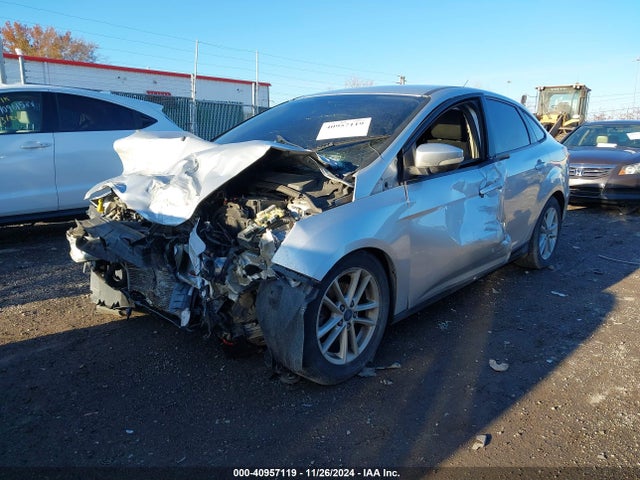 Ford FOCUS SE 2015 1FADP3F22FL227453 Image 2